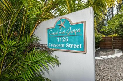 Crescent Street Villas by Beachside Management - image 2