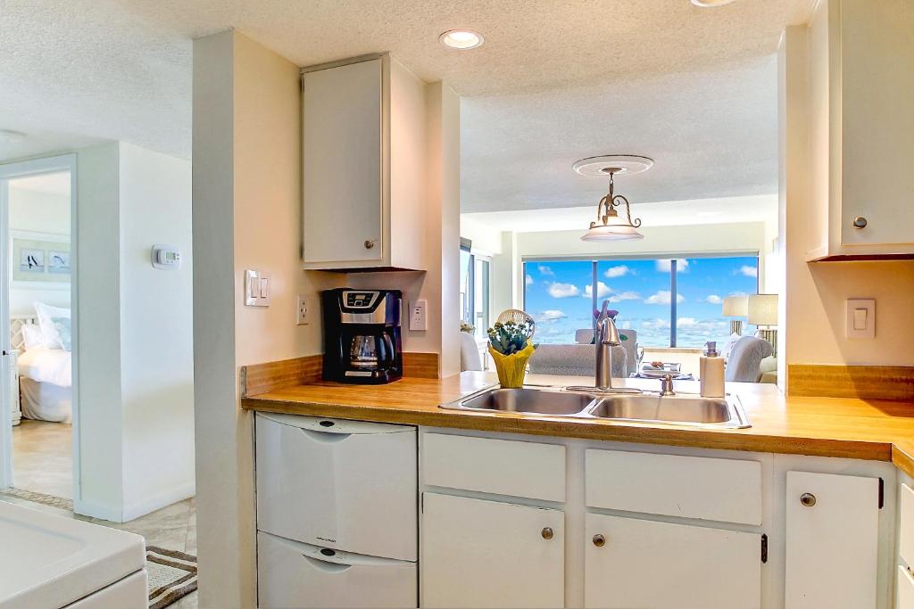 Amelia Island Oceanfront Condo - image 3