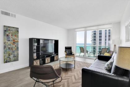 2 BEDROOM OCEAN VIEW CONDO - image 5