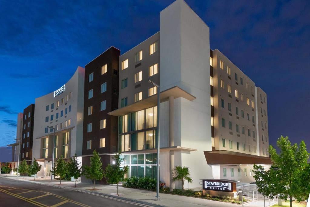 Staybridge Suites - Miami International Airport an IHG Hotel - main image