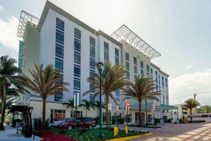 Hotel Dello Ft Lauderdale Airport Tapestry Collection by Hilton - image 5