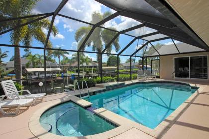 Waterfront Villa Key Largo SW Cape ID1512 - image 3
