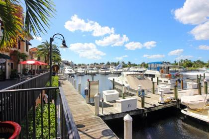 Waterfront Villa Key Largo SW Cape ID1512 - image 4