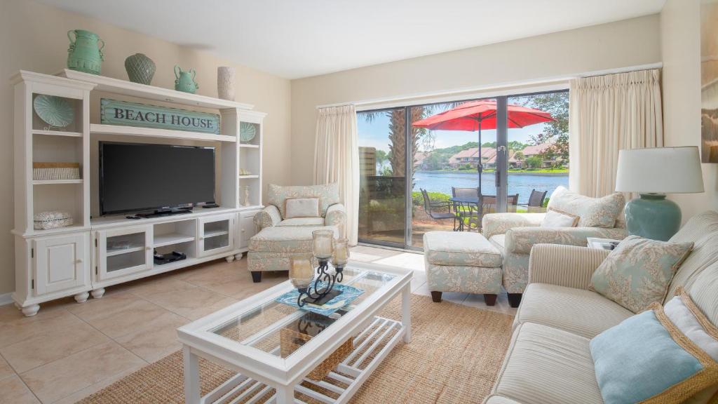 Beachwalk Villa 5135 - image 2