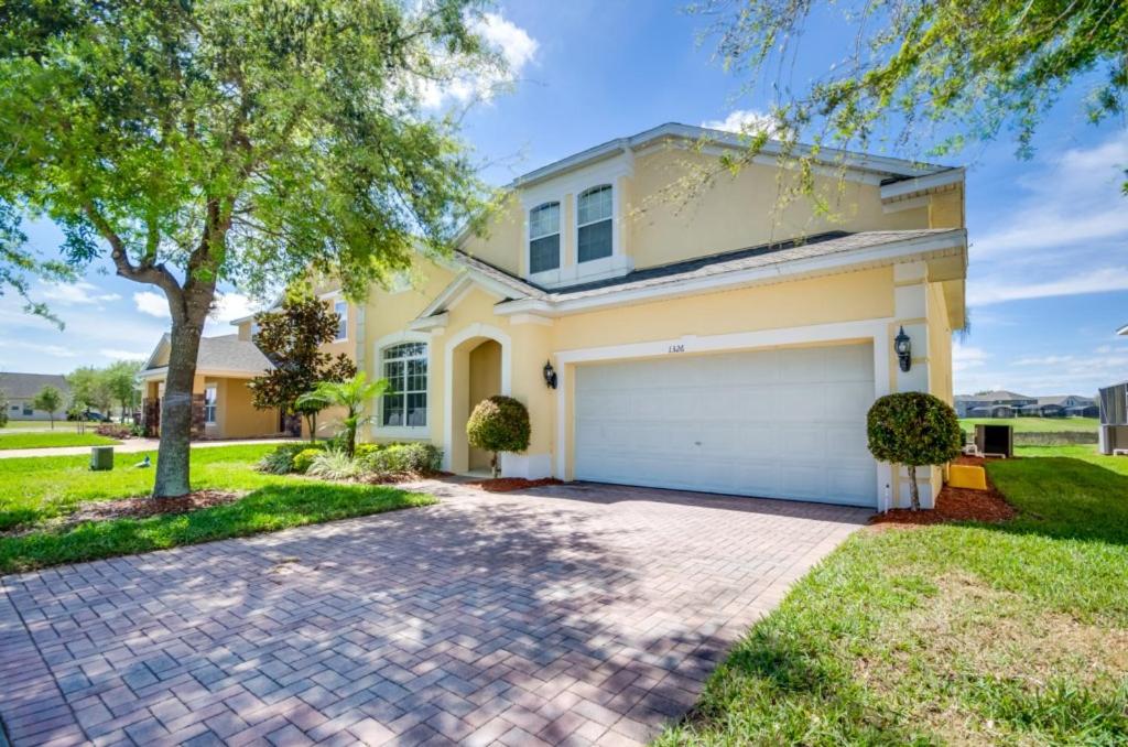 Five-Bedroom Villa 1326 - main image