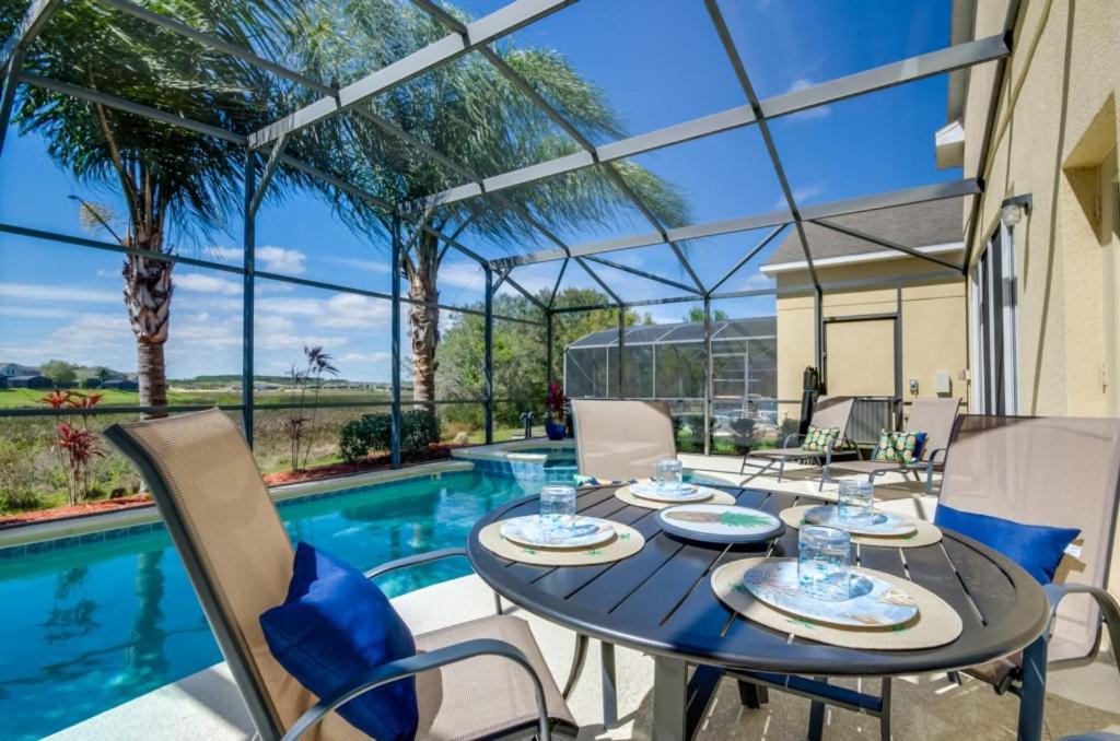 Five-Bedroom Villa 1326 - image 4