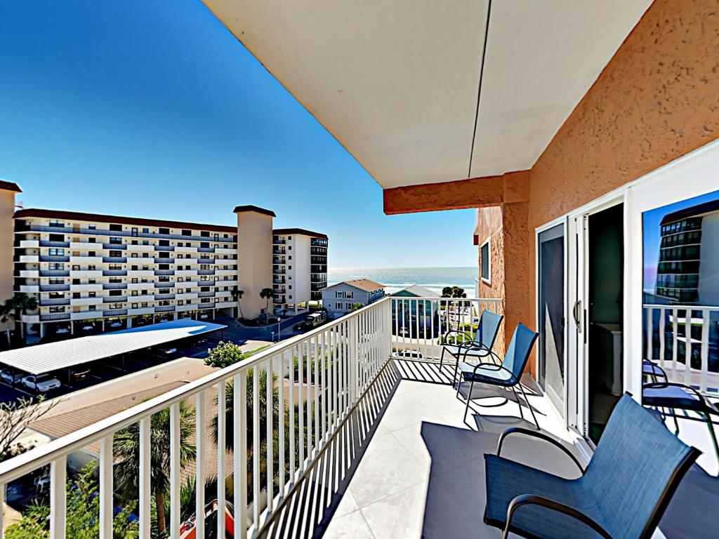 18320 Gulf Blvd Condo Unit 404 - main image