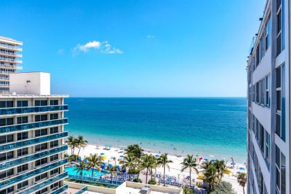 Ocean Beach Condo 3BR On the Sand 911 Florida