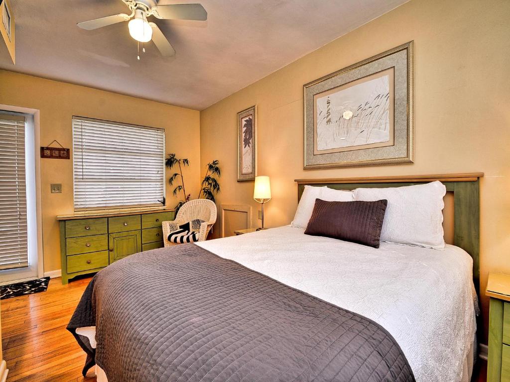 Palm Place 4- Royal Palm 621 - image 4