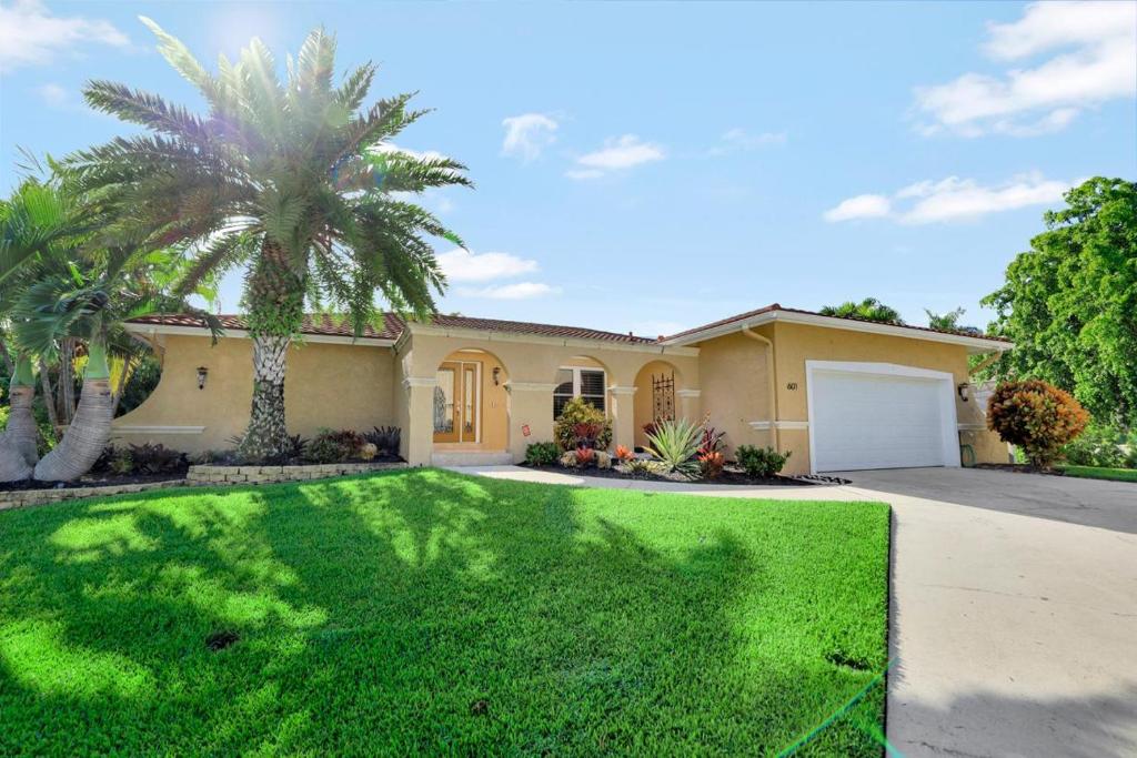 601 Lewis Court - main image