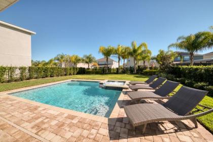 Remarkable Home near Disney with Water Park Included - 7705F