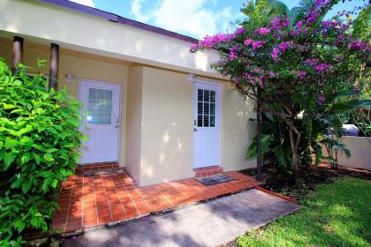 Tropical Getaway Studio-628B - image 4