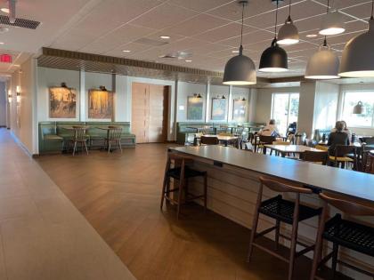 Fairfield Inn & Suites by Marriott Melbourne Viera Town Center - image 5