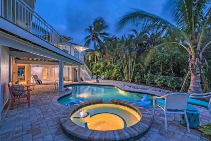 Surrounded By Sea Breezes Florida