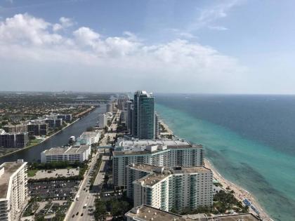 Hyde Beach PH41 - image 1
