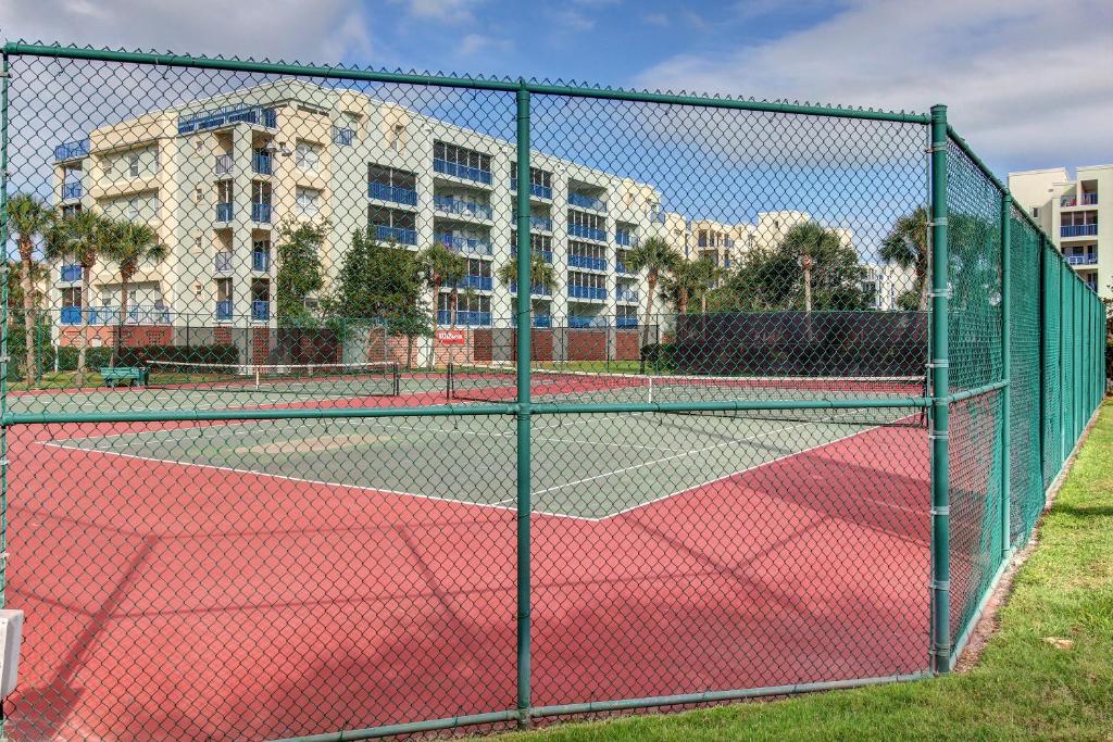 Oceanwalk Condos - image 2