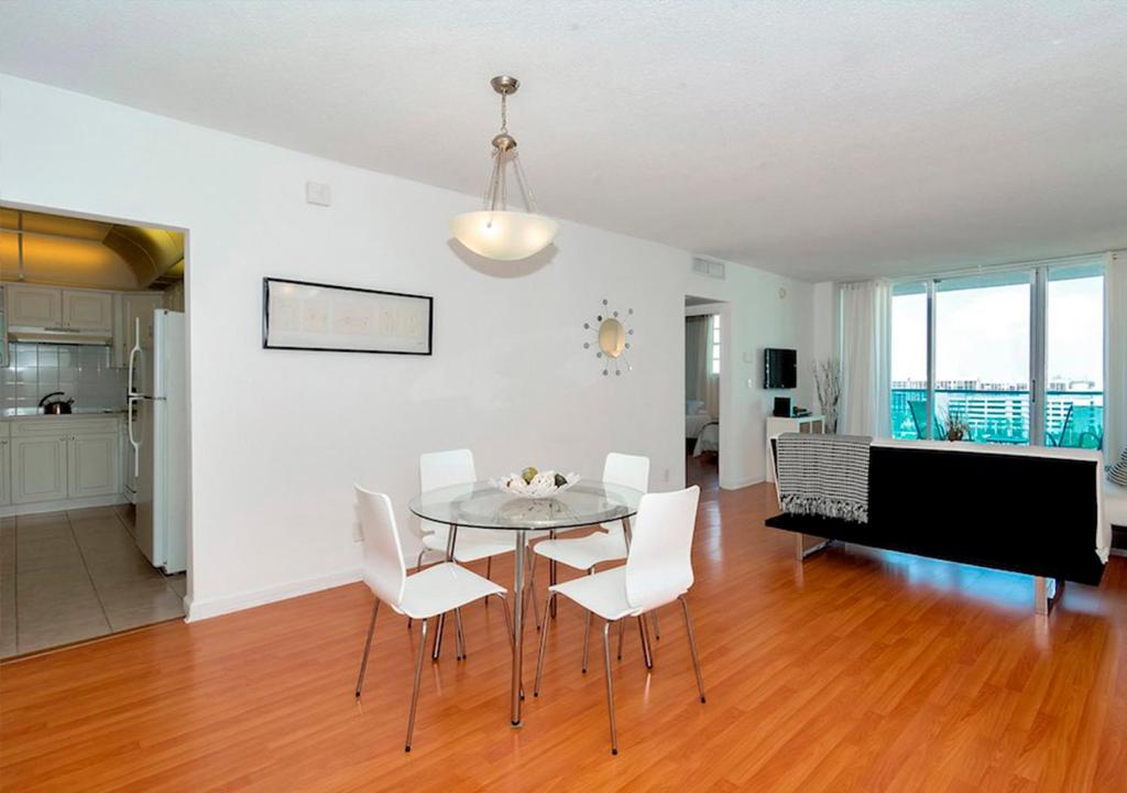 HALLANDALE 11&E - image 4
