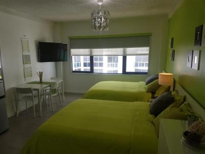 Miami Beach Suncoast Apartment IV - image 4