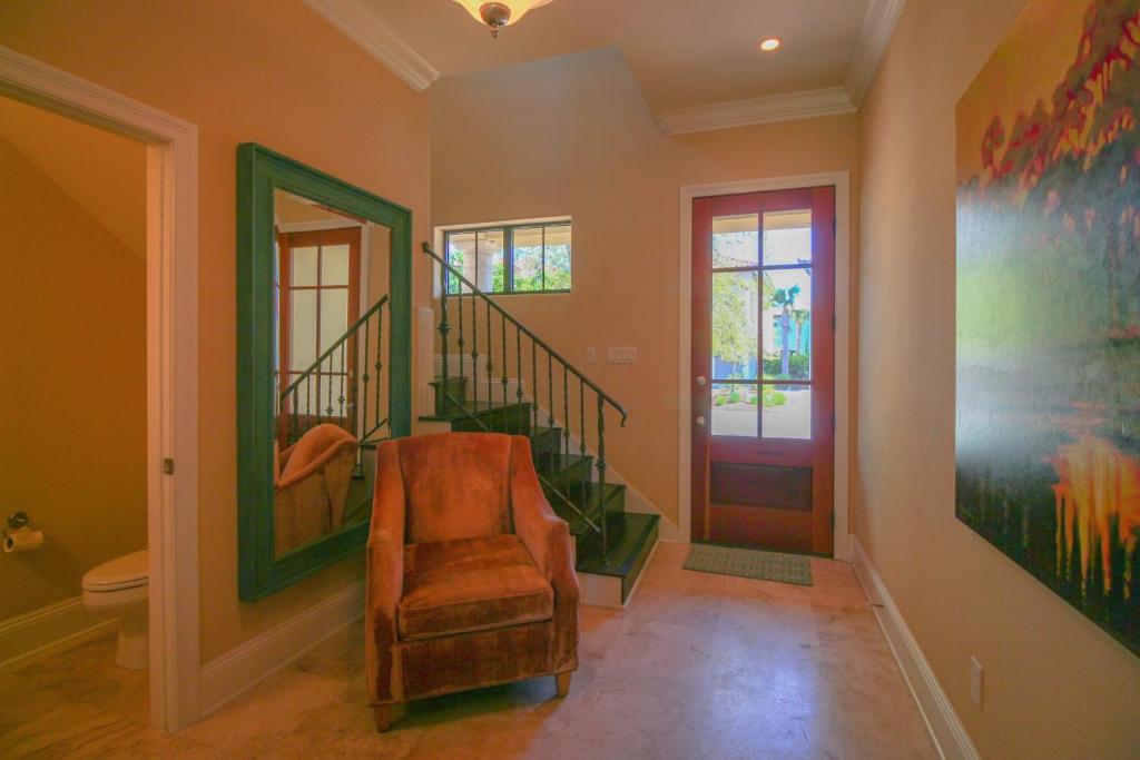 Villa Lago-Golf Breeze - image 5