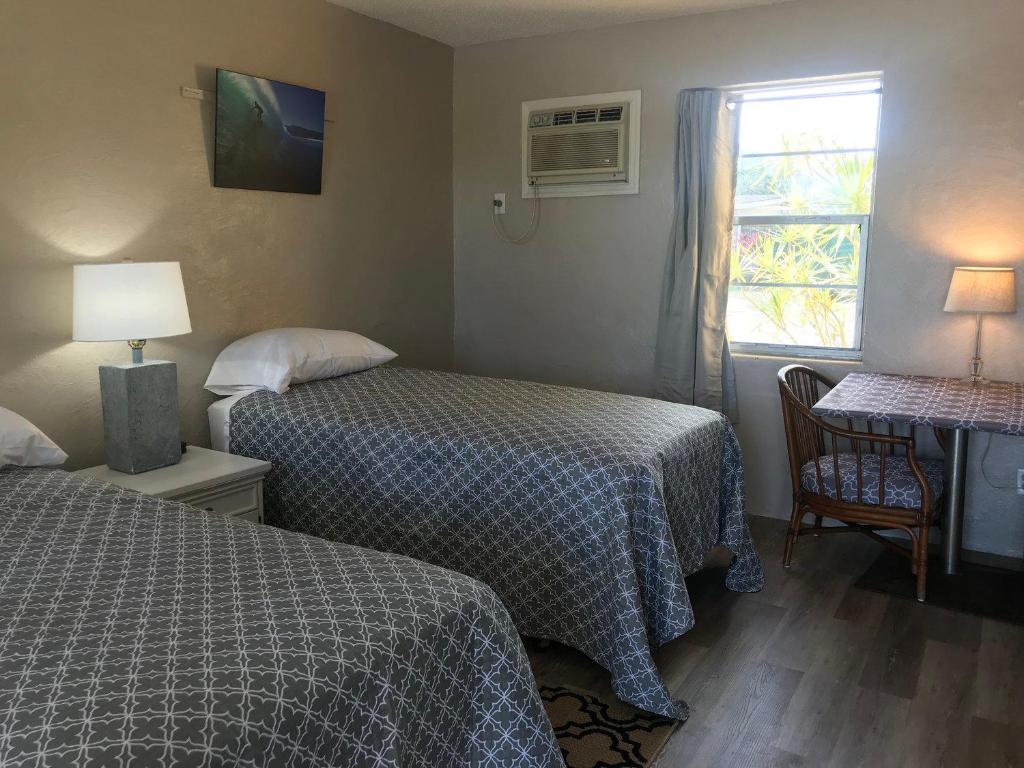 Pennwood Motor Lodge - image 4