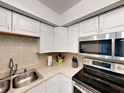 2123 Temple St Home - image 2