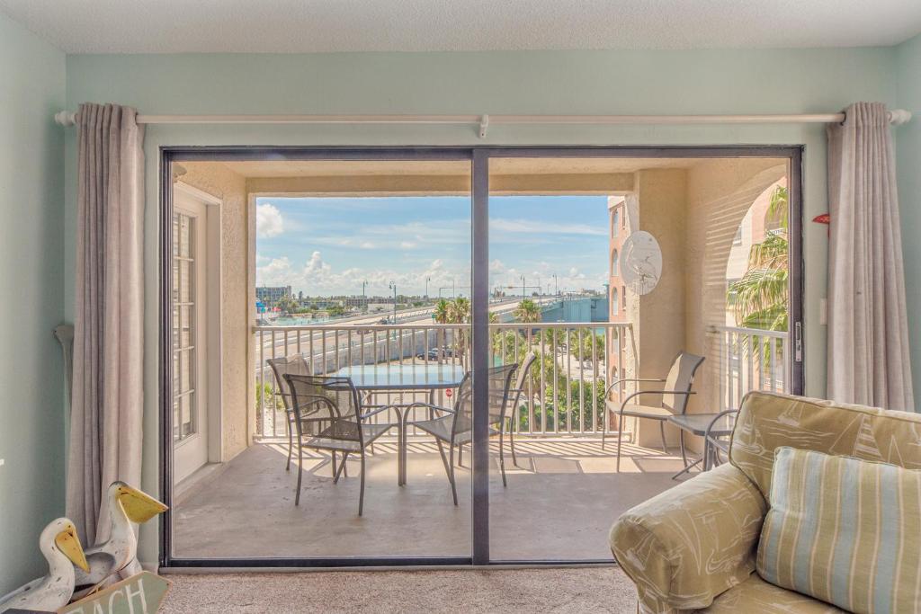 301 Beach Place Condos - main image