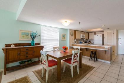 301 Beach Place Condos - image 5