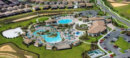 Four Bedroom with Pool 1565 - image 5