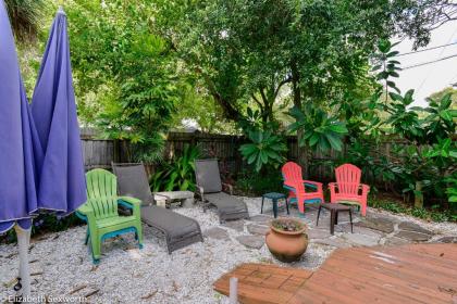3 Bedroom - Peach Hideaway