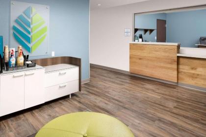 Woodspring Suites Deerfield Beach - image 2