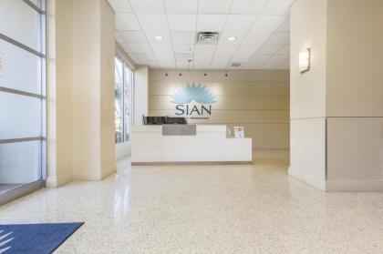 2/2 Miami - Hollywood Beach with direct ocean view at Sian - image 2