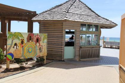 Pelican Beach Resort 308 by RealJoy Vacations - image 4