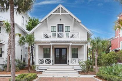 Carefree Cottage   46 E Seacrest Blvd by Dune Vacation Rentals Panama City Beach Florida