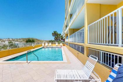 Santa Rosa Boulevard Condos - image 2