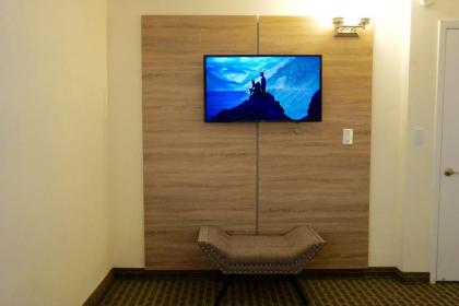 Club Lux Resort By The Beach - image 3