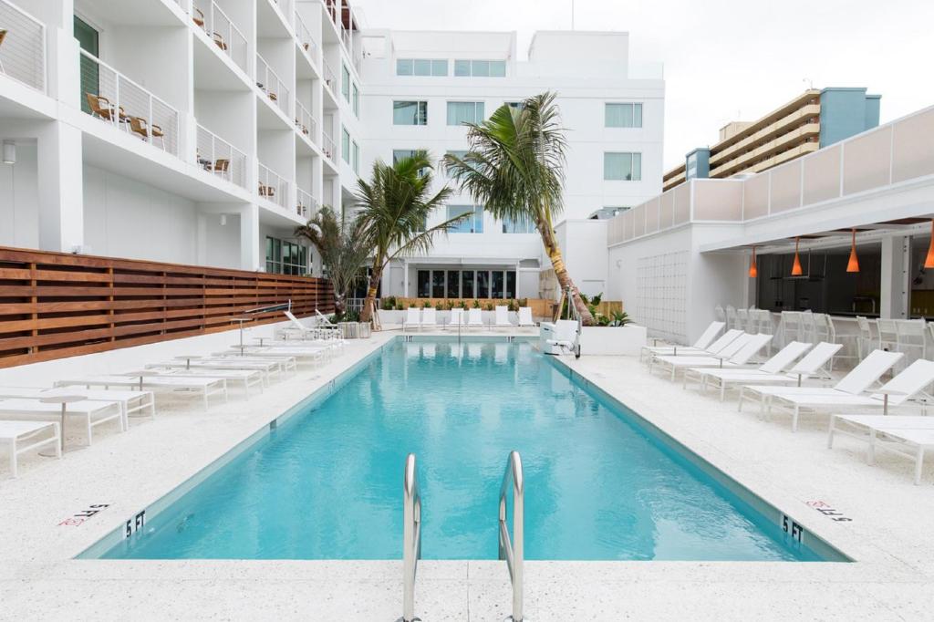 The Sarasota Modern a Tribute Portfolio Hotel - main image