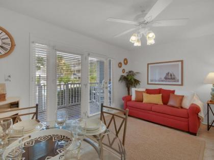 Summer Breeze Condominium 104 miramar Beach Florida