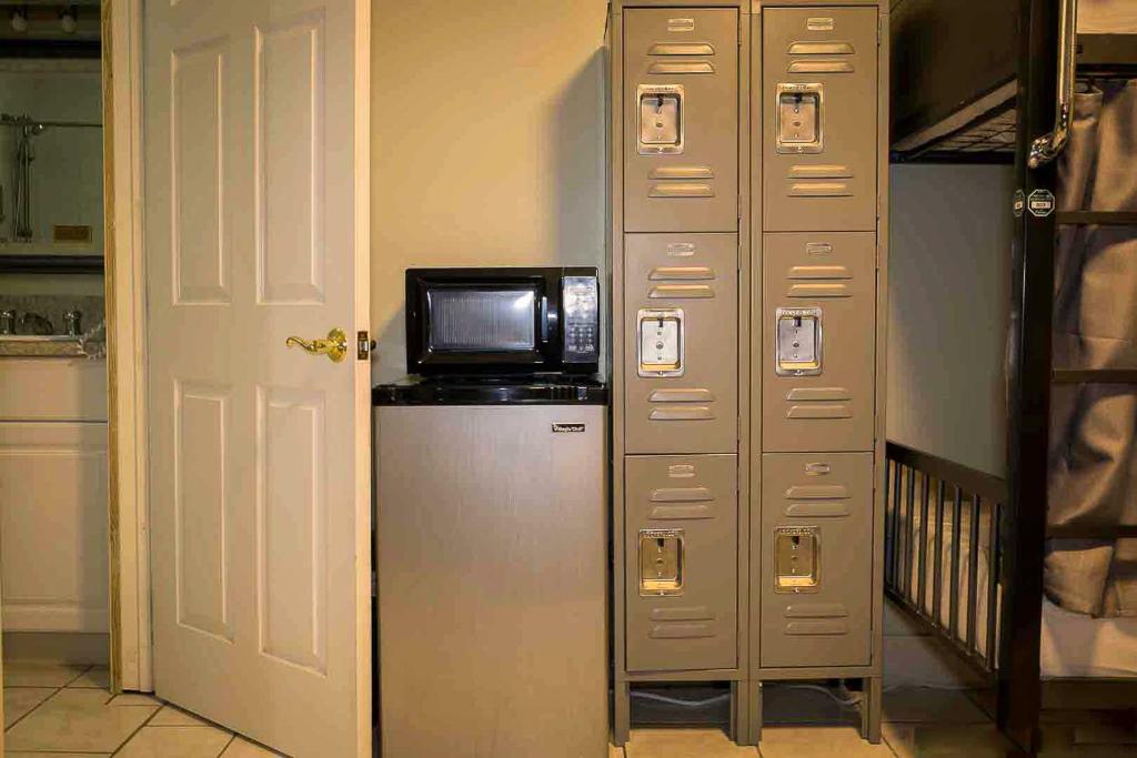Sheridan Hostel - image 2