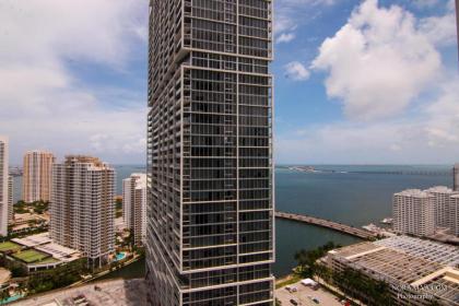 Luxury 5-star Condo @37th floor in Icon Brickell 2b/2b - image 1