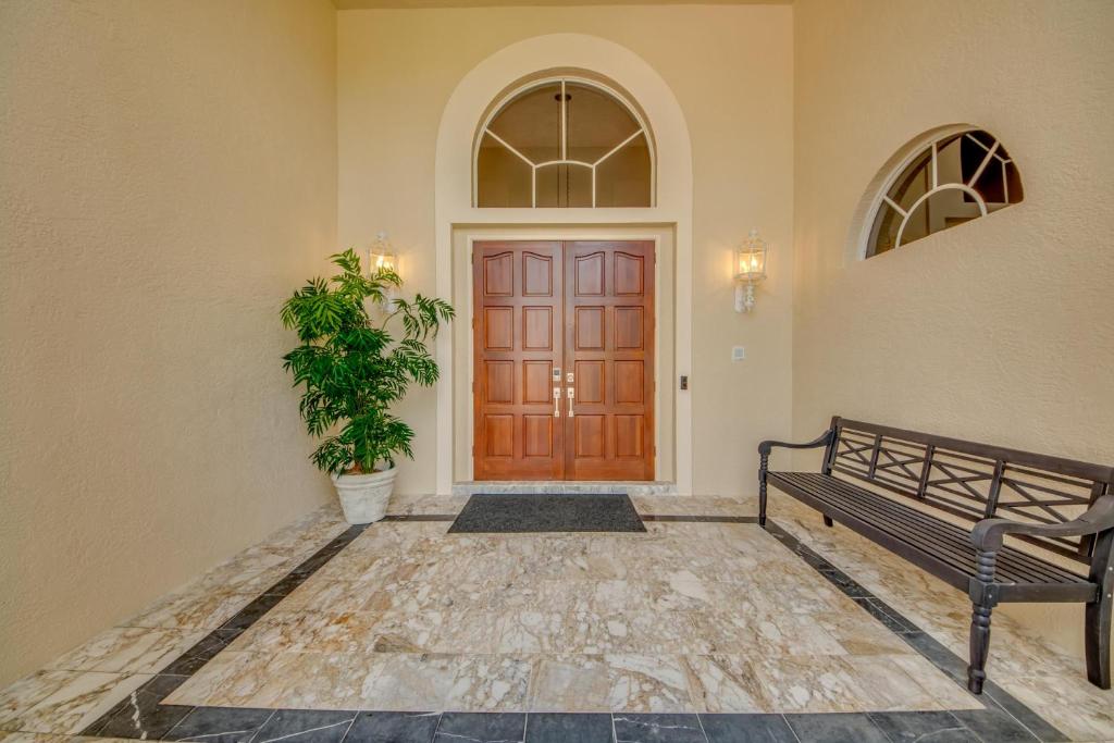 Villa Salty Shoreline Cape Coral - image 3