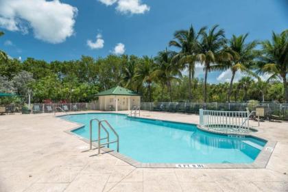 Sunrise Suites Grand Bahama Suite #106