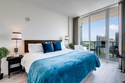 Ocean Marina & City View Studio + Balcony #1
