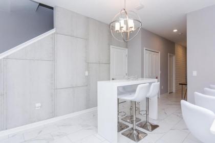 Dream Vacation Home Close to Disney SL4906 - image 3