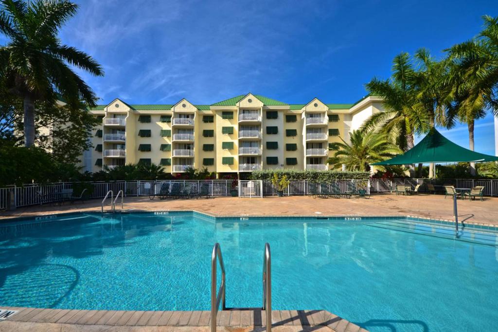 Sunrise Suites - Sea Breeze Suite 101 - main image