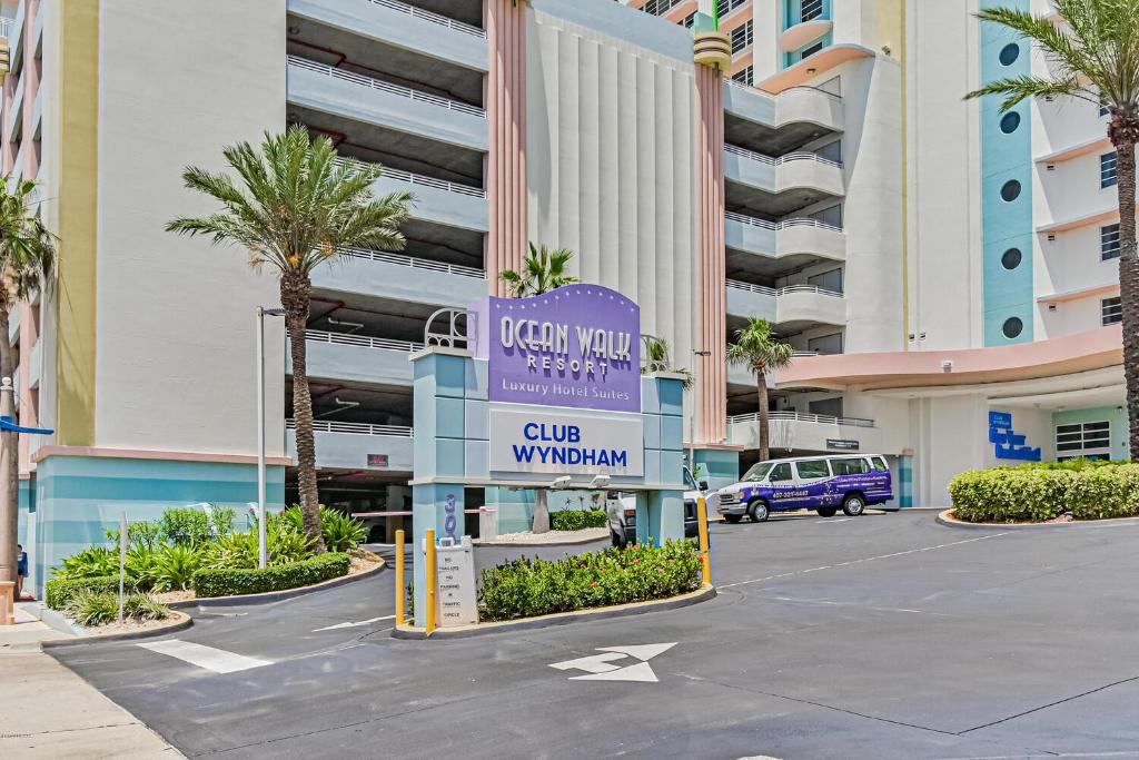 Serene Sunrise Awaits - Tropical Ocean Walk Resort 1BR 1607 - main image