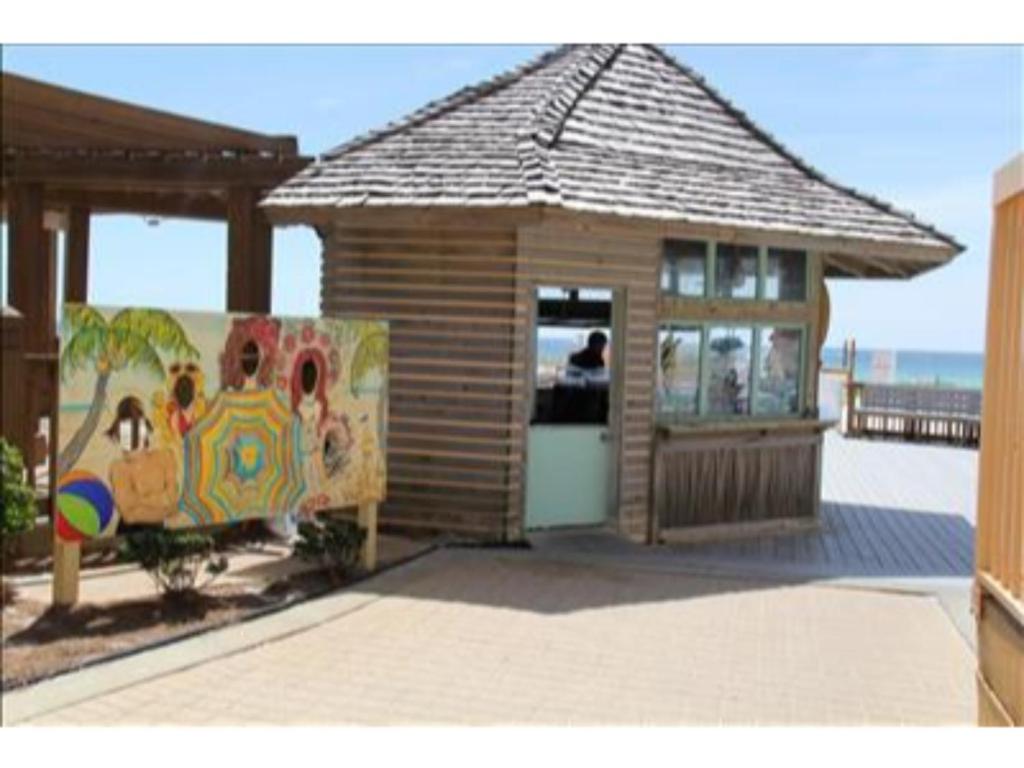 Pelican Beach Resort 2006 by RealJoy Vacations - image 4