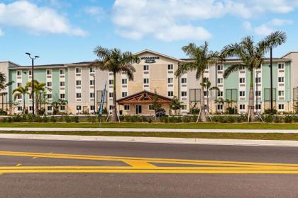 WoodSpring Suites Naples - image 2