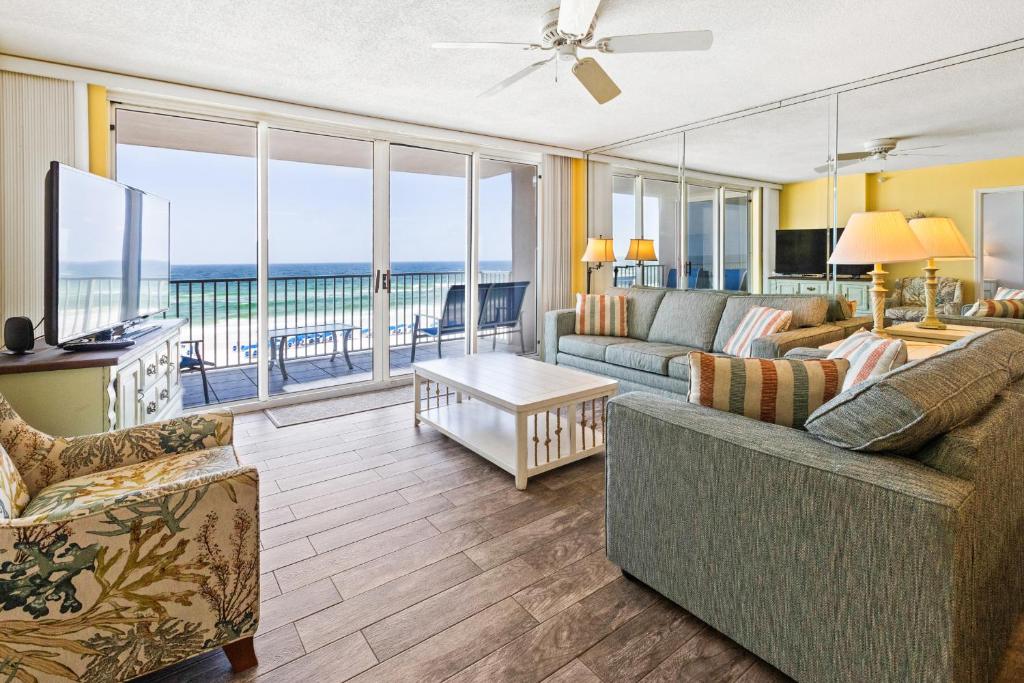 Island Princess 506 by RealJoy Vacations - main image