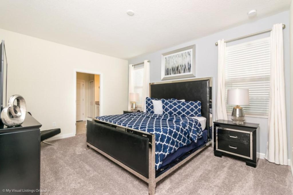 Your Beautiful 5 Star Villa Minutes from Disney on the Prestigious Champions Gate Resort Orlando Villa 2566 - image 5