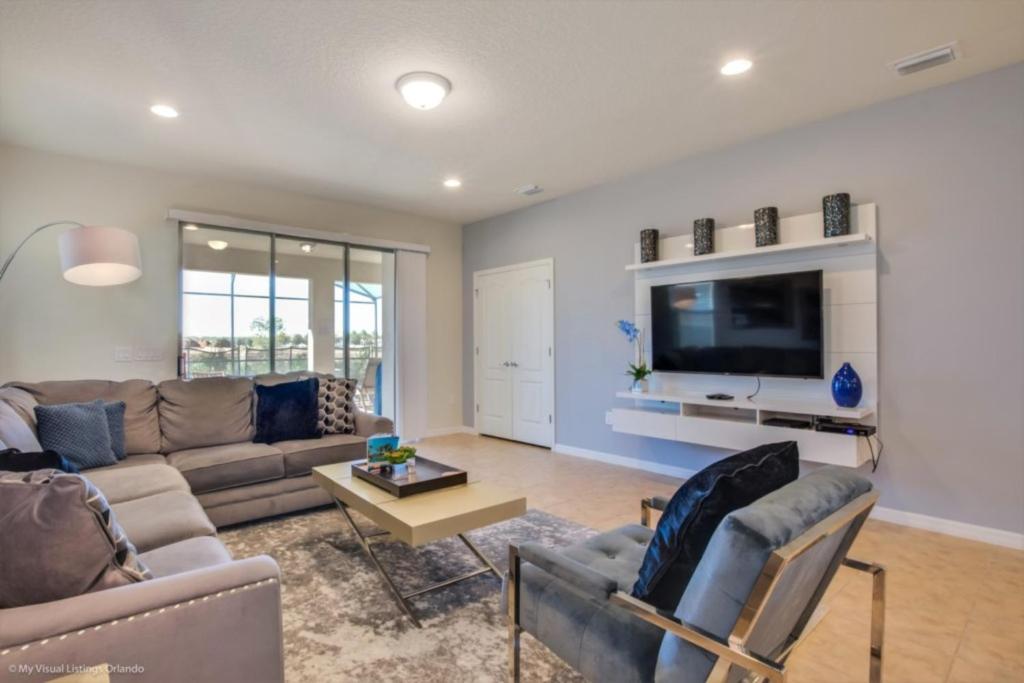 Rent Your Dream Holiday Villa in One of Orlando's most Exclusive ResortsWindsor at Westside Resort Orlando Villa 2619 - image 4